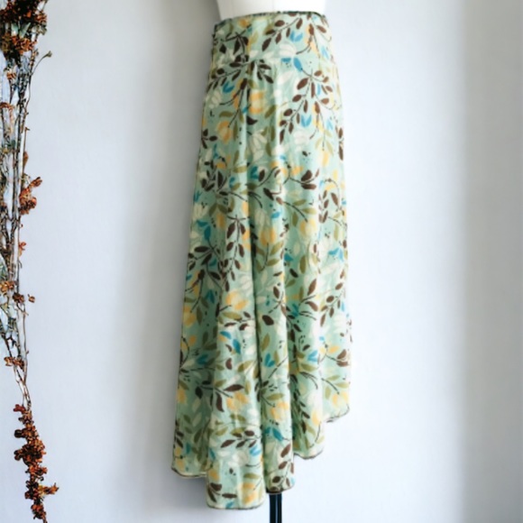 J Jill High Low Floral Skirt Size Medium - Picture 2 of 9